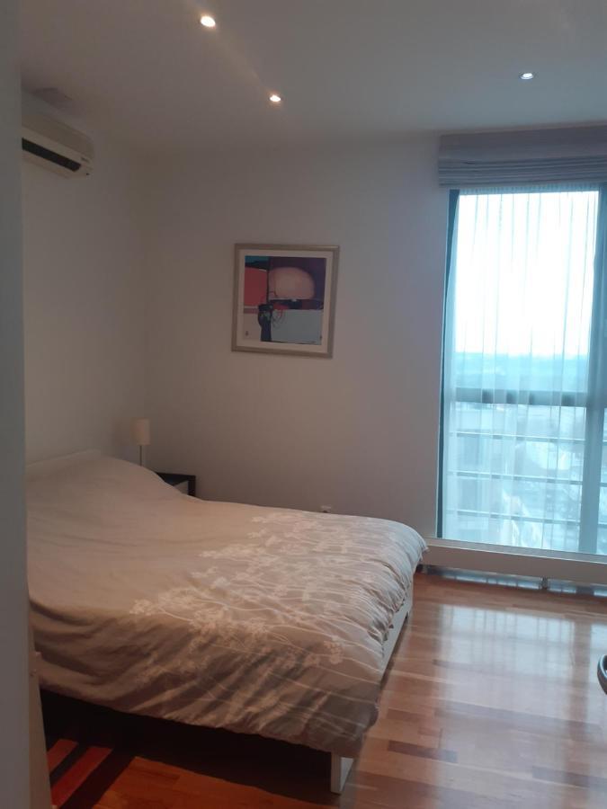 Luxury In Skyscraper Apartment Vilnius