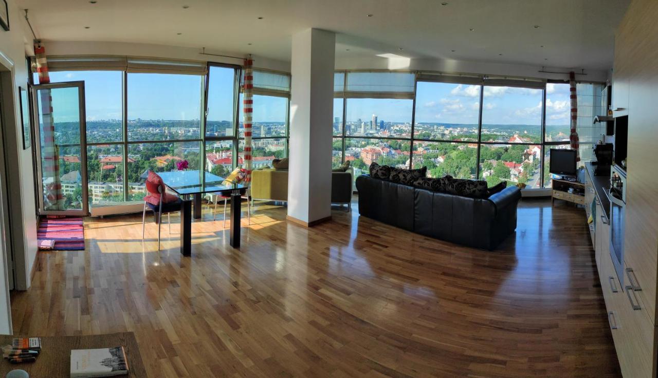 Luxury In Skyscraper Apartment